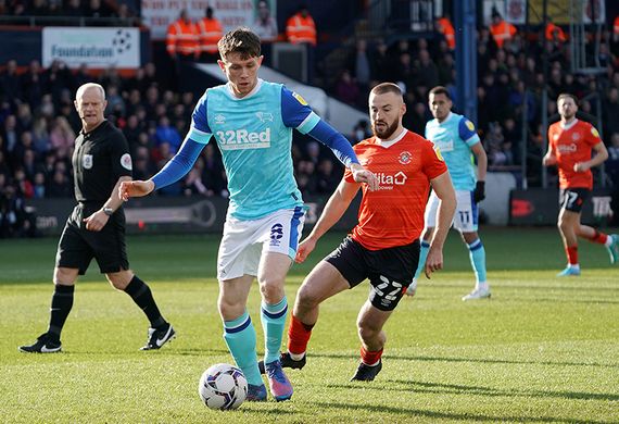 Nhận định soi kèo Luton Town vs Derby County vào 03h00 ngày 21/12/2024